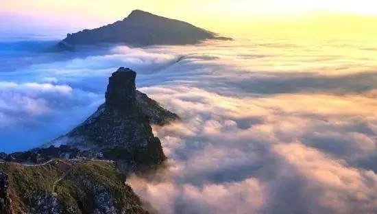 我们去这些神仙美地打卡,赏山川湖泊,漫步幽静古镇【2020热门旅游景点】