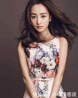 杨蓉和范冰冰同是35岁同穿印花裙,一个似仙女一个却似舞女!