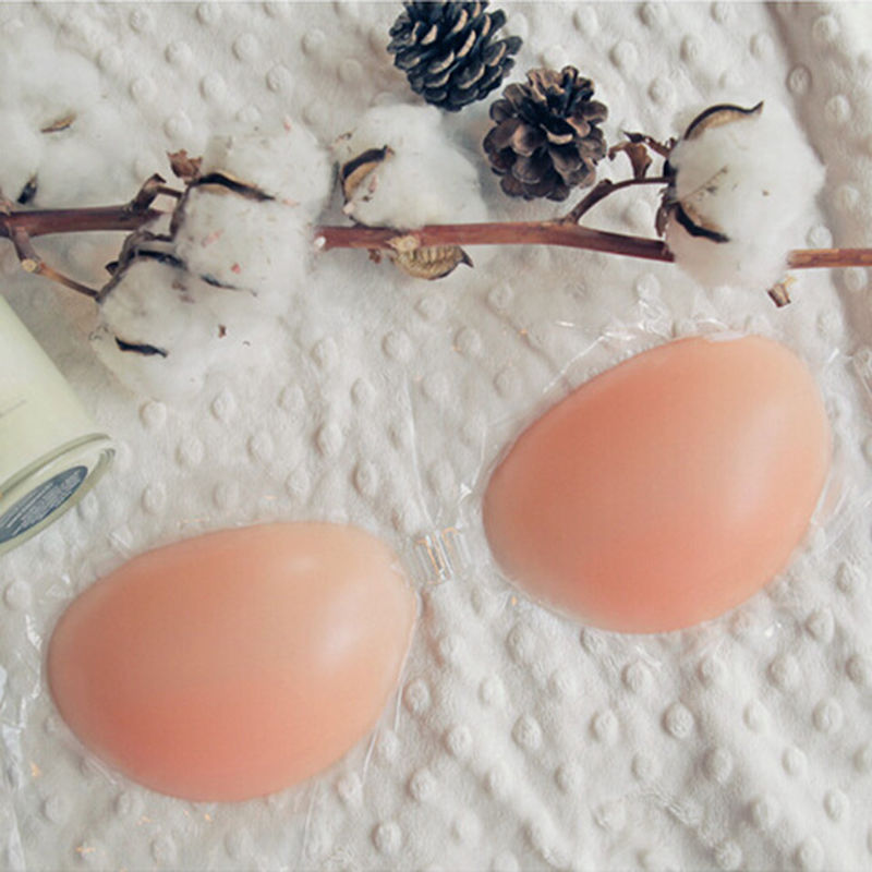 老婆越来越调皮了,这睡衣太性感,让我一下看直了眼