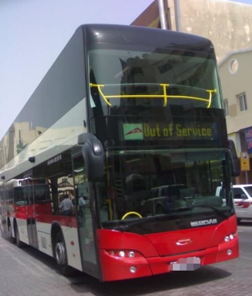  公交车@乘车一次几块钱，难道公交车不怕亏本？内行人说出其中猫