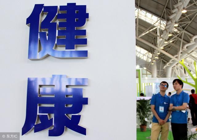 柳传志和女儿双双患癌后，为何马云王健林相继投资了大健康产业？