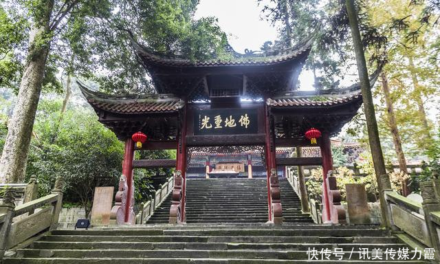  普照寺@川西这座不起眼小庙，好多香港明星都来过，听说附近还埋有宝藏