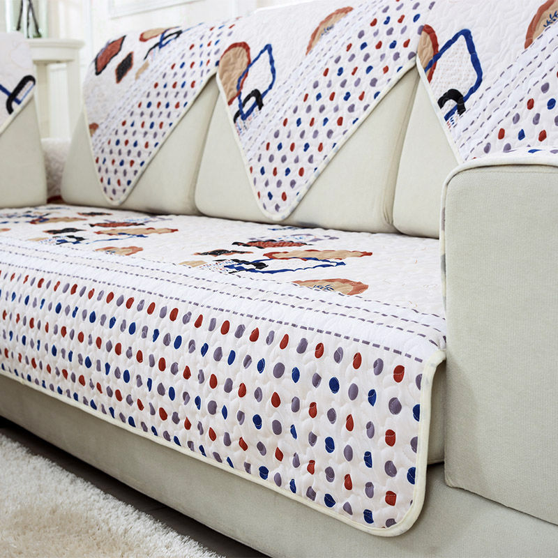 别傻傻用床布盖沙发，太土了!如今流行这样的新花样，耐用还美观