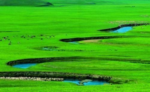 中国最窄的河流:仅20厘米深,最窄的地方只有4厘米宽。