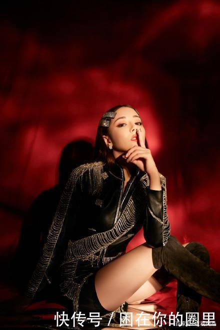 热巴东方卫视跨年