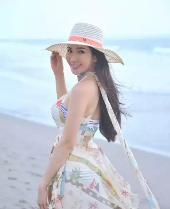 你知道世界上拥有最多爱马仕包包的女人是谁吗?!