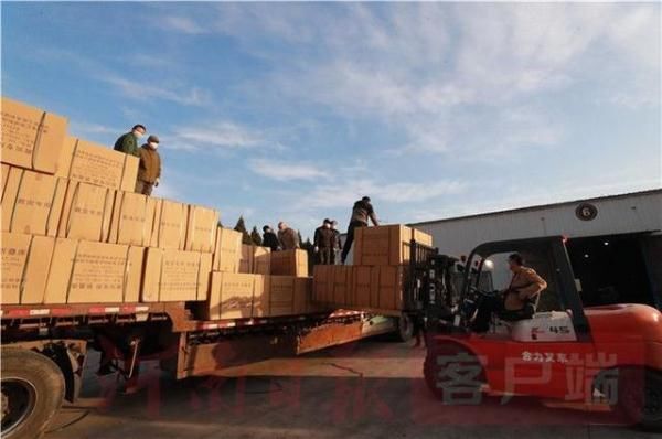  援助|河南急调6000张折叠床援助方舱医院