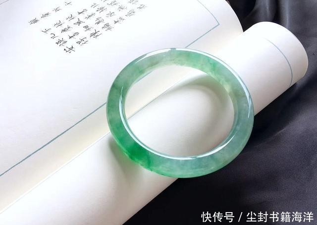  『南红玛瑙』这些最美宝石排行榜依据在哪里？这么排有啥不合理大家来！