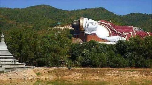 世界上最大的卧佛，高40米，重400吨，山是一座佛，佛是一座山！