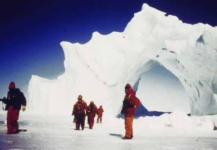 地球上最寒冷的地方泼水成冰年平均气温零下55度