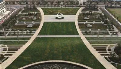 中国最牛的镇，拥世界500强总部、三级综合医院，高铁也来了！