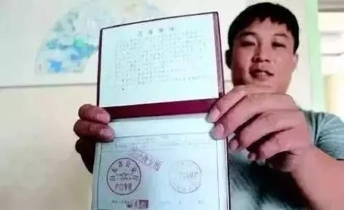 迁出农村户口的人，老家的房子该如何处理？是否会被强制回收