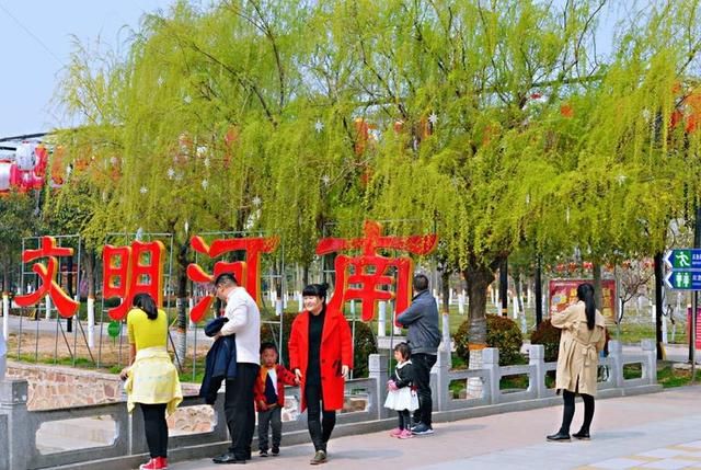 三月春暖花开,又到了寻花问柳的季节!