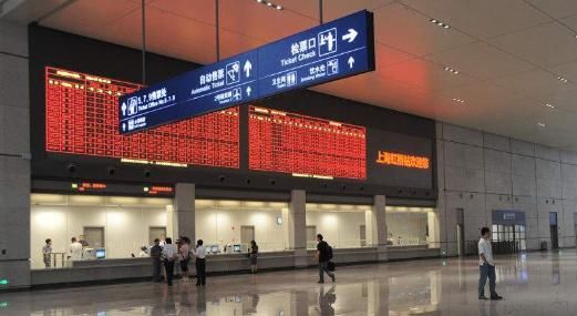  [中国]坐惯新干线日本女孩，进中国高铁站后觉得不对劲：确定是