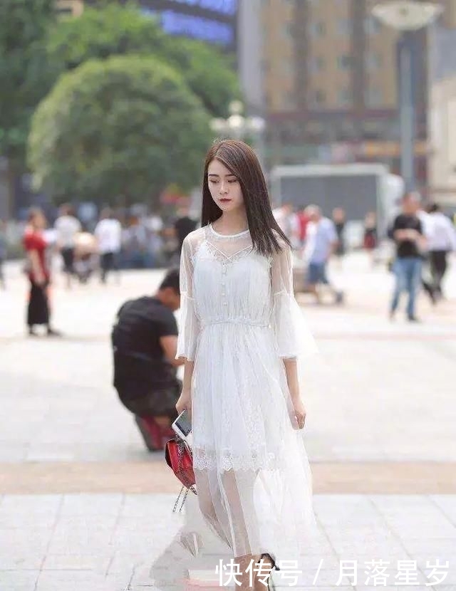  时尚■高跟鞋搭配裙装，时尚中更添气质