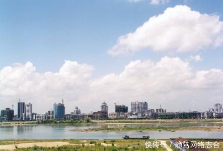 广东面积最大的城市, 比两个广州大, 仅为三线城市, 知道是哪里吗