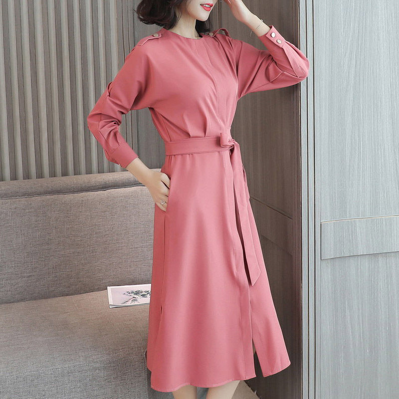 工资再底?也要买这样的连衣裙，清新养眼，美的让人难以忘记