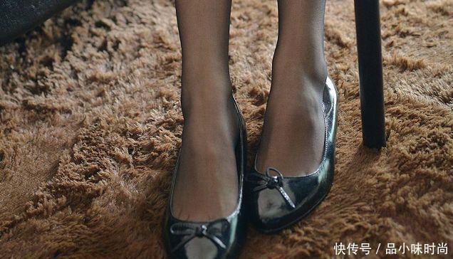 高跟鞋款式那么多，可尖头细跟才是修饰脚型的好帮手