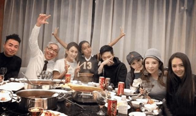 李小璐事件升级，内部人员再爆猛料，王思聪的回应亮了