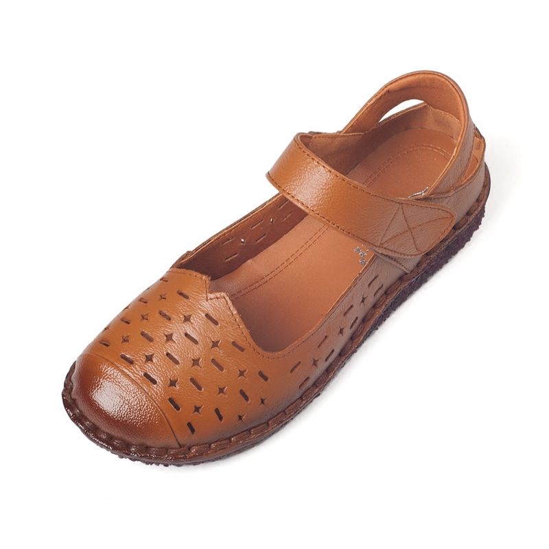 五六十岁妈妈别穿高跟鞋，试试这舒适的妈妈鞋，显气质更显品位