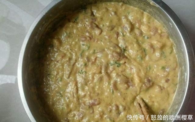  「面糊」炸酥肉时，调面糊别只会加水！多加一点它，酥肉又香又脆，酥掉渣