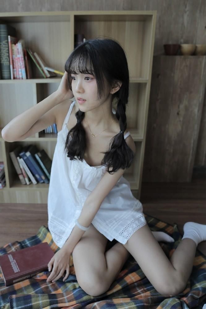 青春少女书房写真