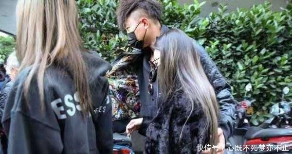 高以翔和她女友照片