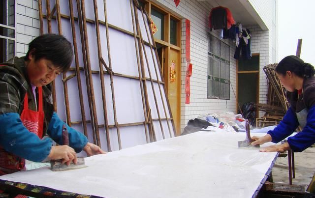  农民工回乡创业■由“打工潮”过渡到“创业潮” 过年返乡你会选