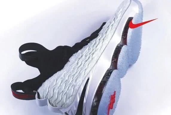  『谍照』LBJ17 Graffiti如何清洗，LBJ17 Graffiti谍照赏析