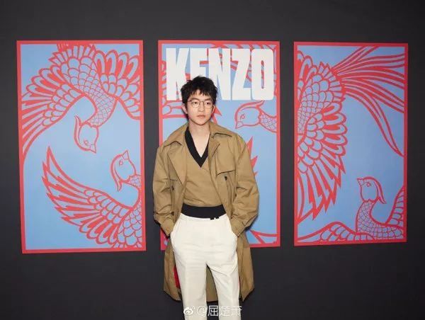 你的穿搭过时啦!跟戚薇、屈楚萧学最潮穿法，分分钟朋友圈点赞过