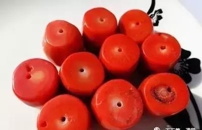 宋美龄的宝盒藏了天价宝贝！她最爱的却不是4000万的翡翠镯子