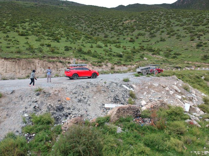 比亚迪唐新能源自驾川藏线抵达怒江72拐，何止72拐！