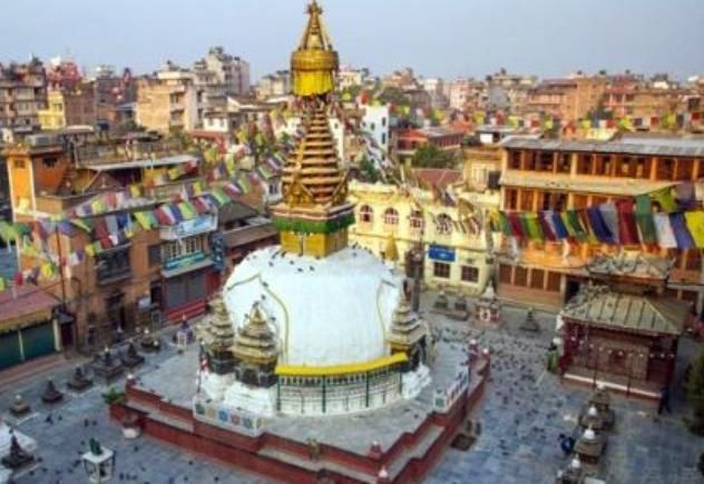 尼泊尔中文标语走红,超接地气,游客看后哭笑不得,纷纷赞叹:中