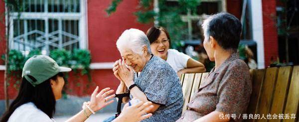 农民有福啦！以后不用补缴养老保险，也能领取上千元养老金了！