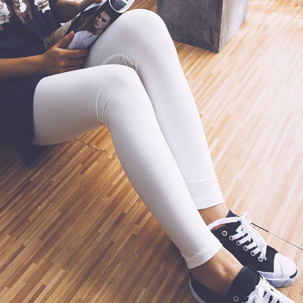 我的天!头一次穿这么显瘦的打底裤，轻盈柔软，走路超有女神感