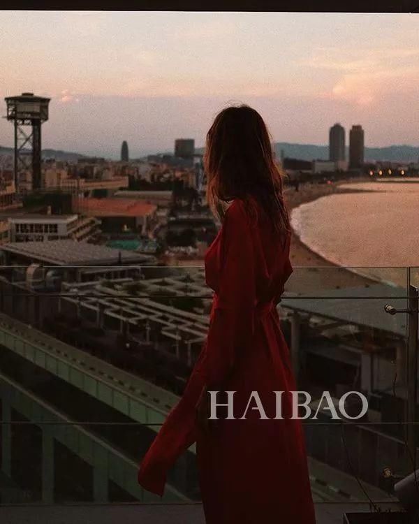 奇怪| 满脸雀斑的她从不磨皮，但是拍出来却比蛇精脸还好看