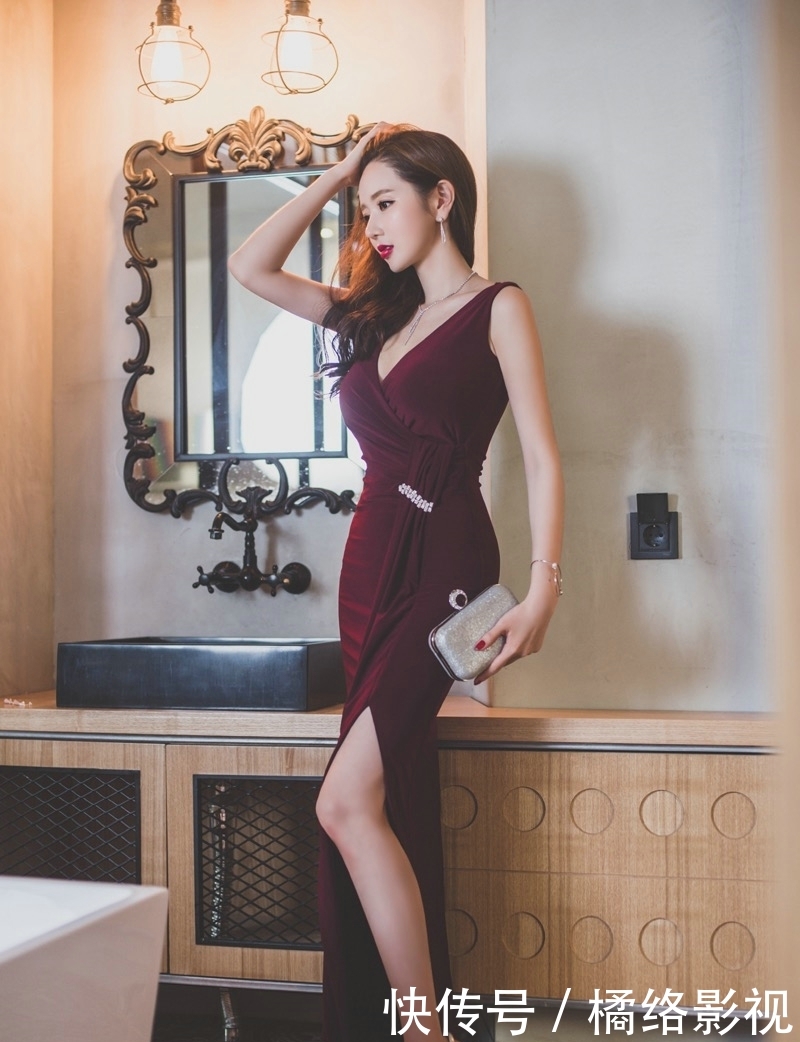 [ 说不出]有一种说不出的魅力，长发如波浪一般滑腻柔软