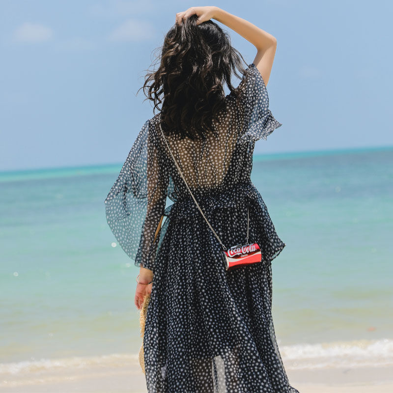 大街上的小姐姐真敢穿!如此大胆的“透视衫”直接外穿!清凉诱人