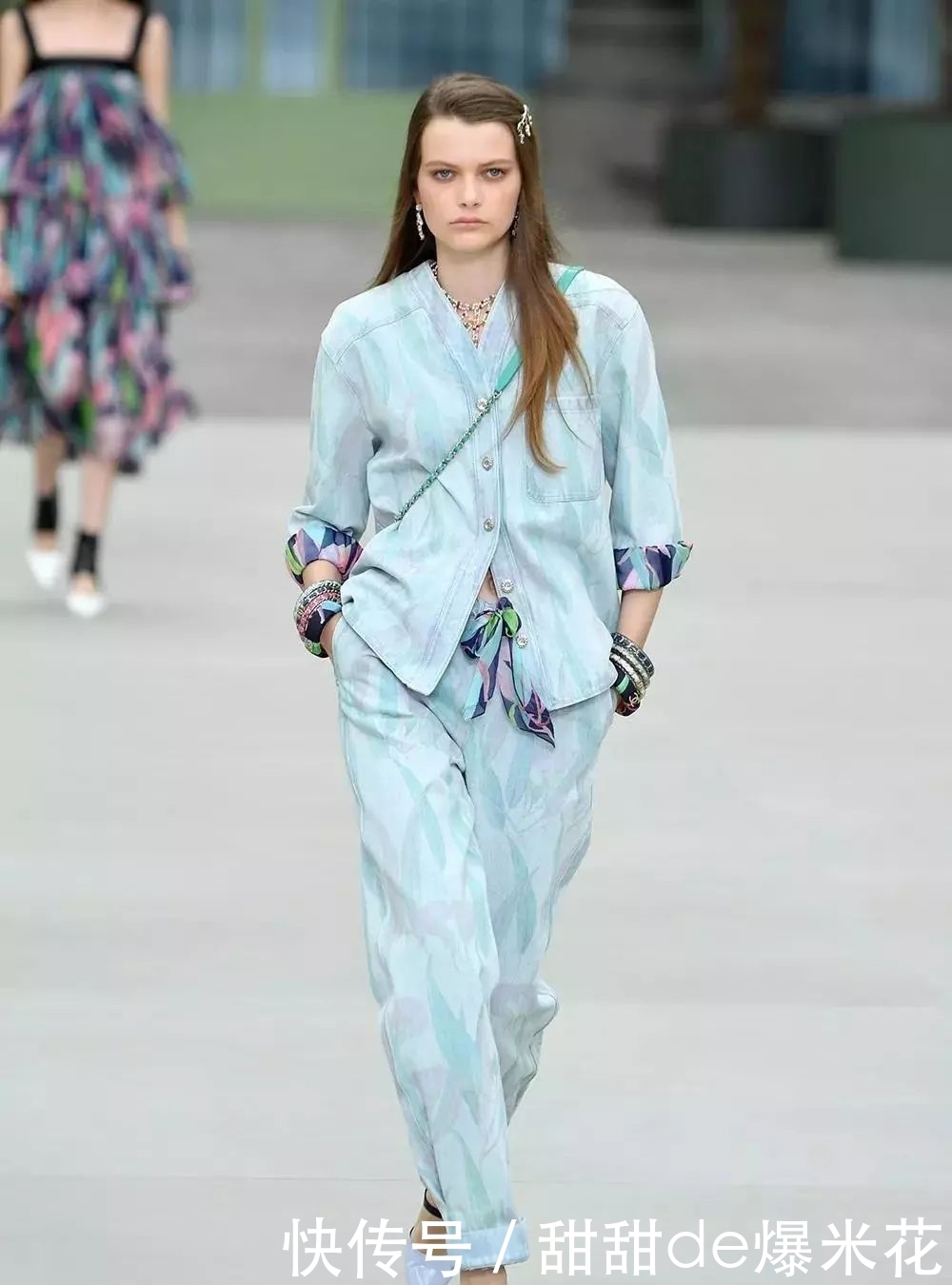 『旅程』搭乘 CHANEL 巴黎皇宫火车,开启通往新时代的旅程