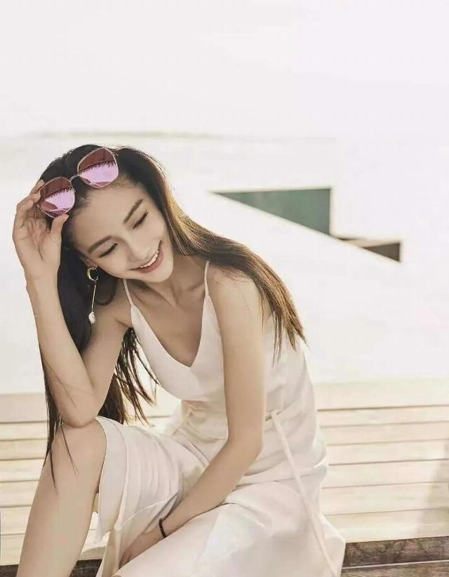 『白裙子』今年最美最流行的裙子，显白又高级，回头率200%！！