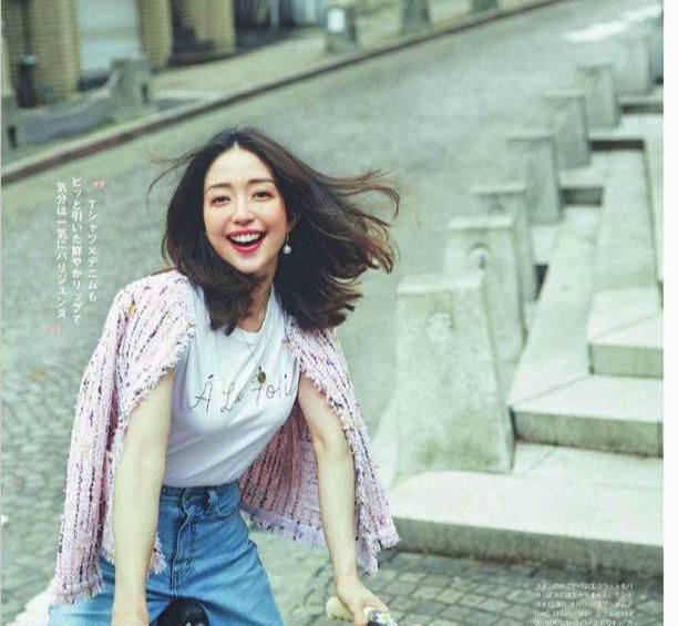  讲究出来：优雅的女孩子每天都要美美的,个性的穿搭让你与众不同!