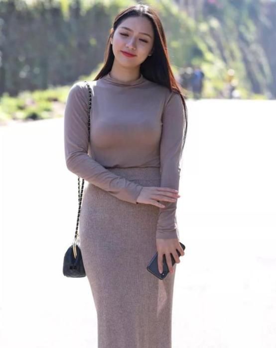 气质|自信飞扬的美女,被赞聪慧靓丽,青春迷人!