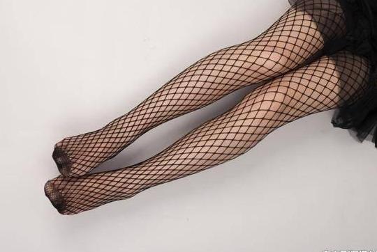 性感的是丝袜, 更加性感的是网袜