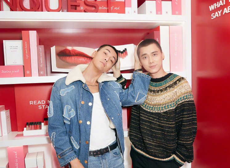 陈伟霆李易峰互摸寸头,梦回古剑,两位卤蛋帅