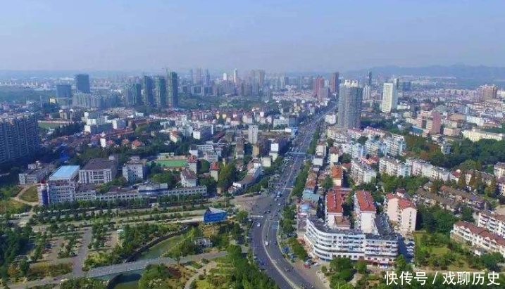 耗资2亿仿建鸟巢，但建成了“鸡窝”，当地人都吐槽：无法欣赏