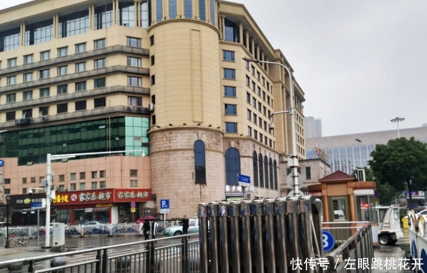 取名最“混乱”的城市，9个车站名字不统一，游客常怀疑买错票