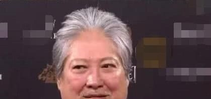  #家喻户晓#七小福现状：洪金宝老了，成龙元华不再年轻，而62岁的他仍像30岁