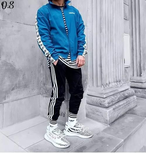  #提高#赶紧利用“撞色单品”提高丰富层次感吧！