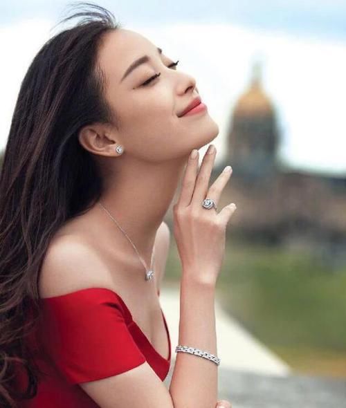  [奶茶]空气感唇妆也太美了！跟着日本第一博主涂这5种颜色，显白又高级