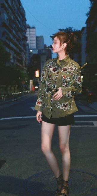 盖玥希，网友:虽然我不美，但我有美腿